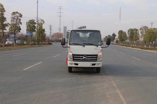 國(guó)六凱馬2方藍(lán)牌吸糞車