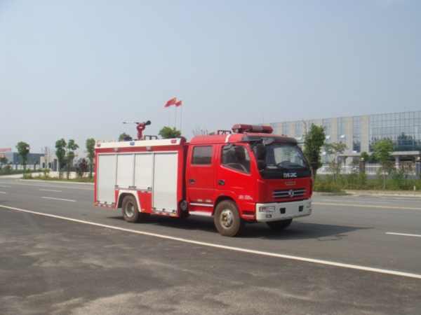 東風(fēng)3噸消防車(chē).jpg